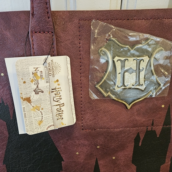 NWT Harry Potter Tote Bag - Picture 3 of 5